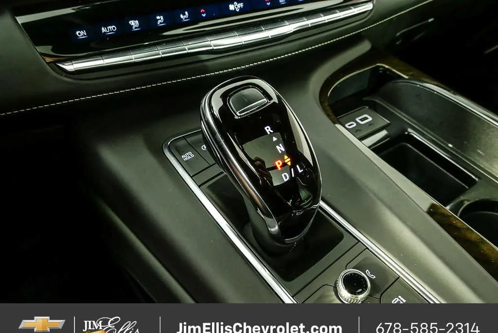 2023 Cadillac Escalade 4WD Sport Platinum thumbnail 18