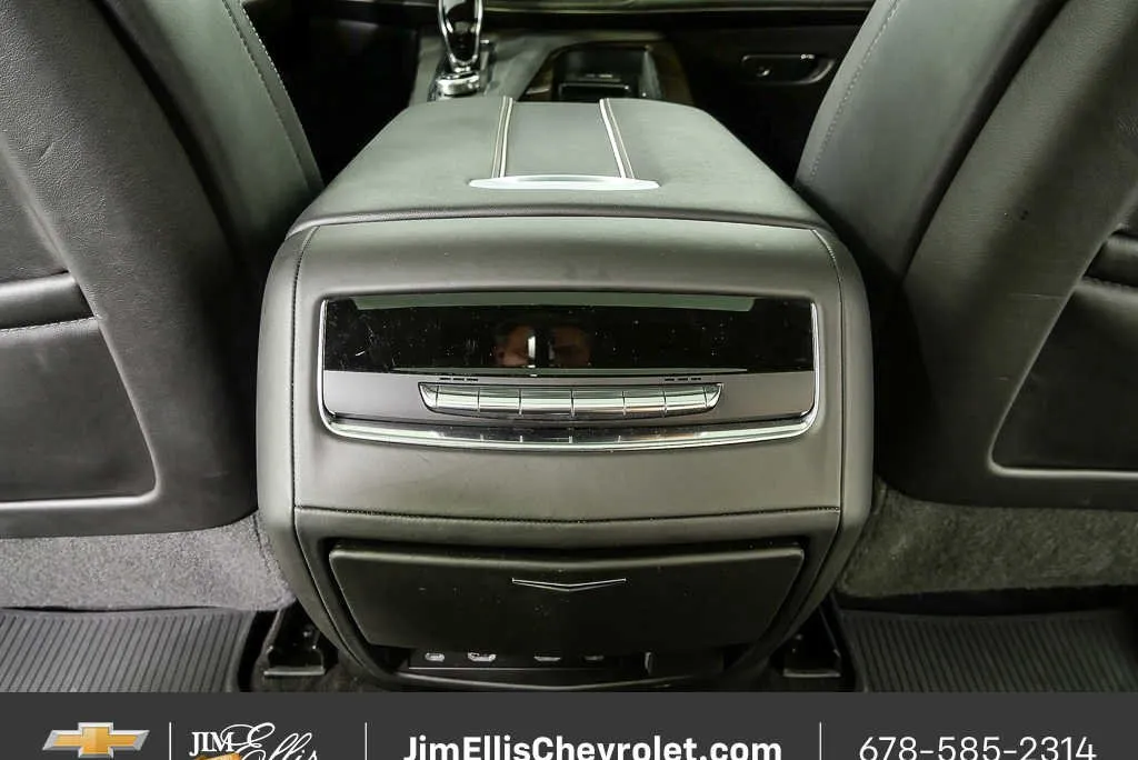 2023 Cadillac Escalade 4WD Sport Platinum thumbnail 21