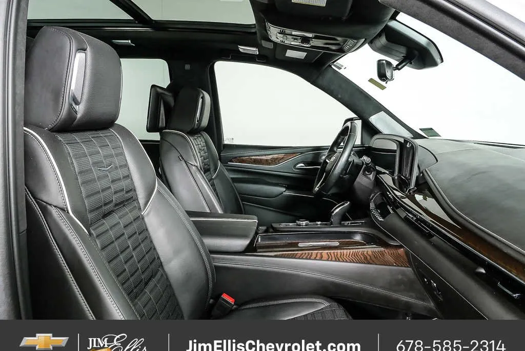 2023 Cadillac Escalade 4WD Sport Platinum thumbnail 25