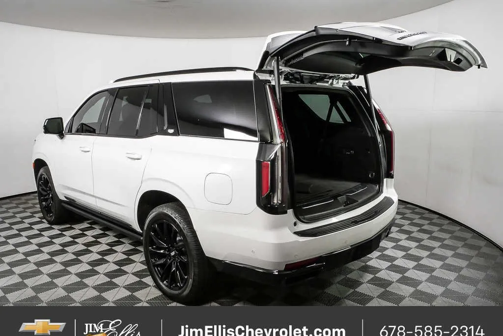 2023 Cadillac Escalade 4WD Sport Platinum thumbnail 37