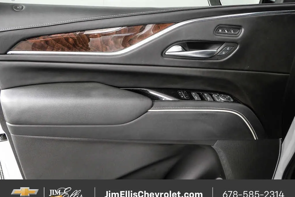 2023 Cadillac Escalade 4WD Sport Platinum thumbnail 6