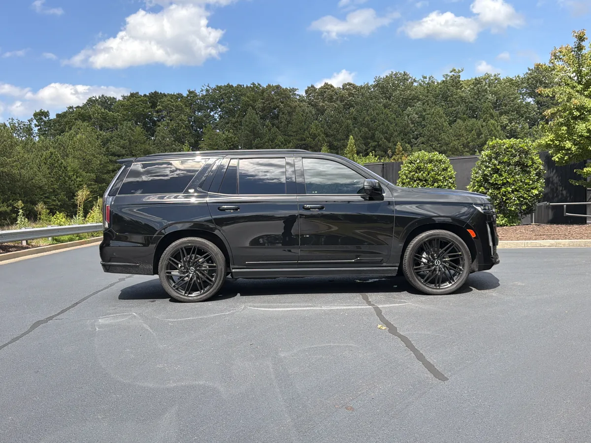 2023 CADILLAC Escalade 4WD Sport Platinum thumbnail 4