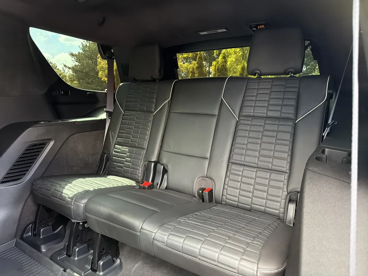 2023 CADILLAC Escalade 4WD Sport Platinum thumbnail 9
