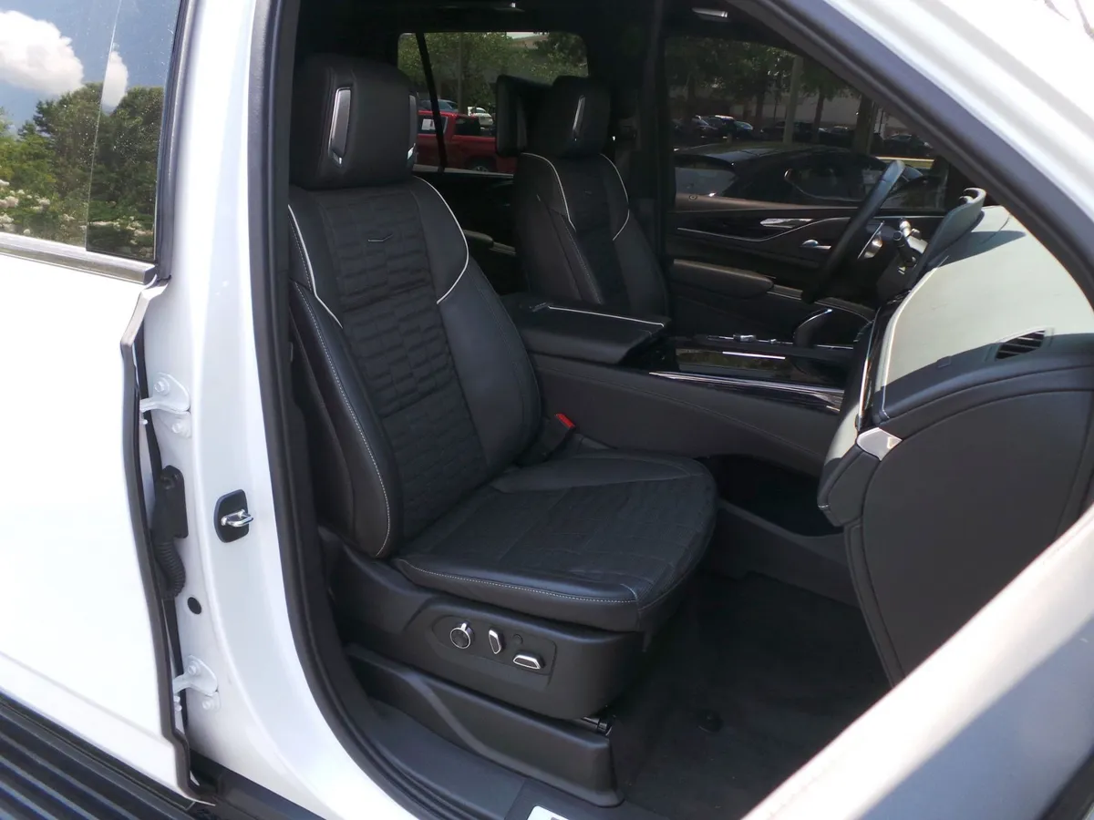 2023 CADILLAC Escalade AWD V-Series thumbnail 23