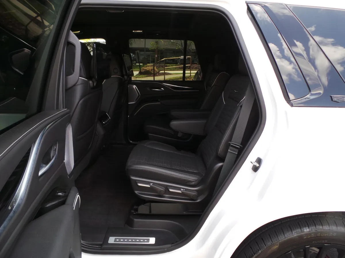 2023 CADILLAC Escalade AWD V-Series thumbnail 41