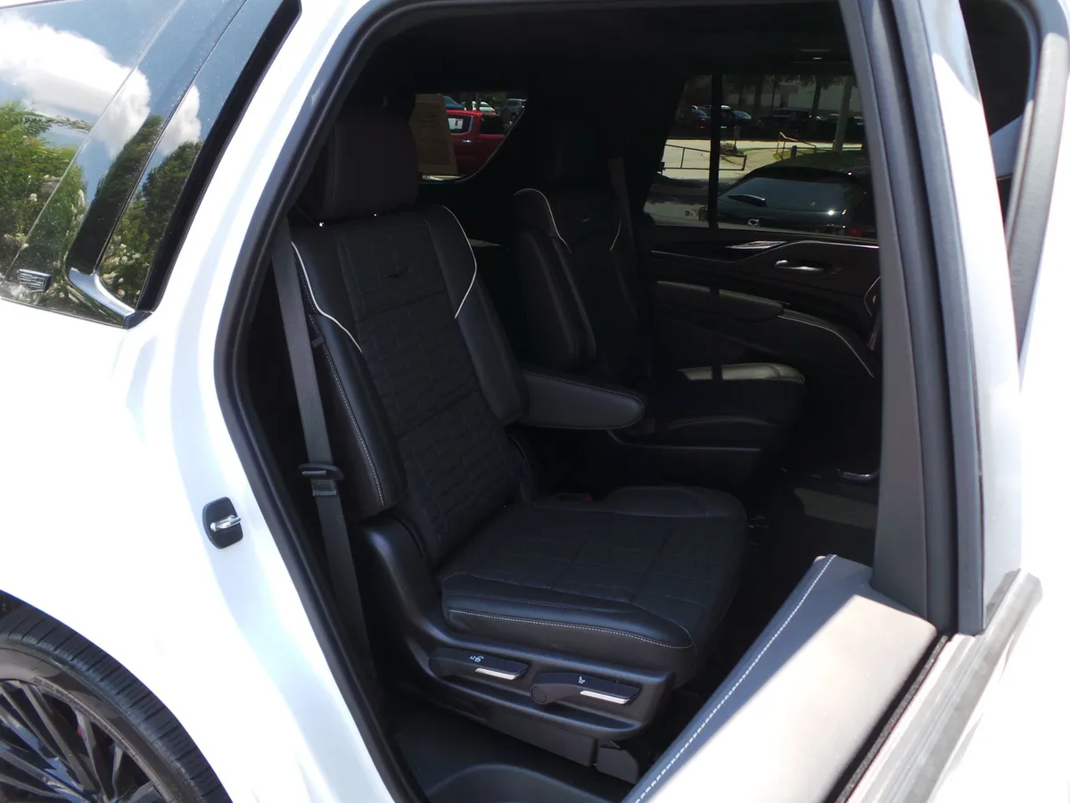 2023 CADILLAC Escalade AWD V-Series thumbnail 45