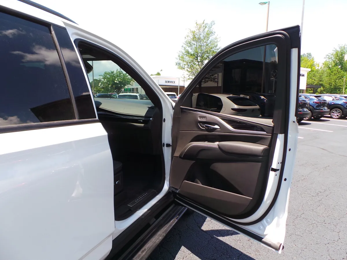 2023 CADILLAC Escalade AWD V-Series thumbnail 46