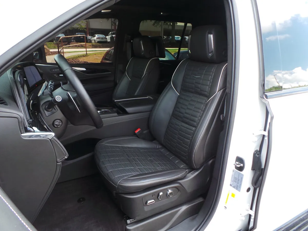 2023 CADILLAC Escalade AWD V-Series thumbnail 8