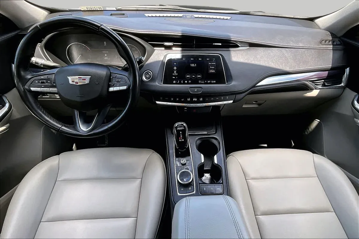 2023 Cadillac XT4 FWD Luxury thumbnail 16