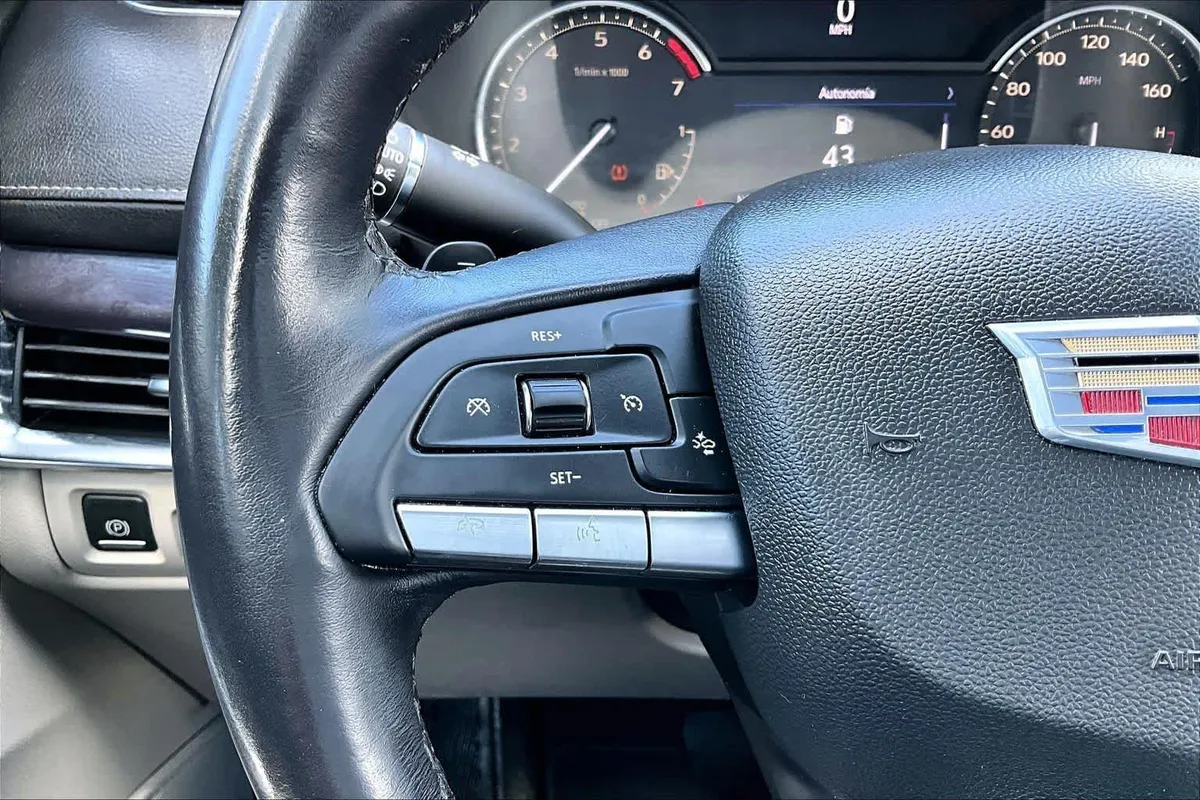 2023 Cadillac XT4 FWD Luxury thumbnail 22