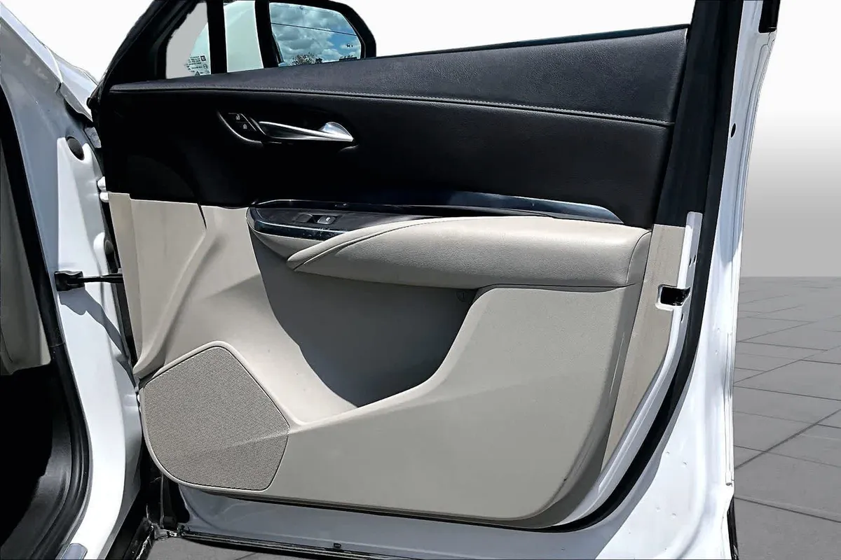 2023 Cadillac XT4 FWD Luxury thumbnail 27