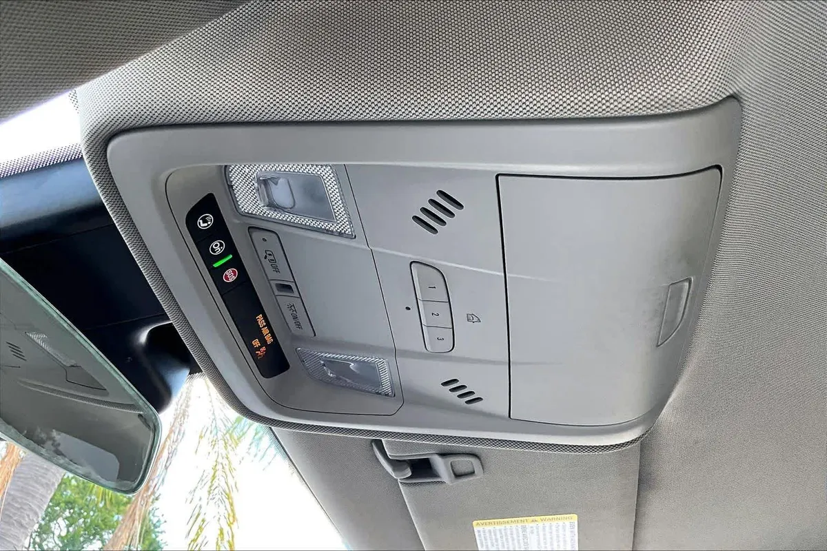 2023 Cadillac XT4 FWD Luxury thumbnail 32