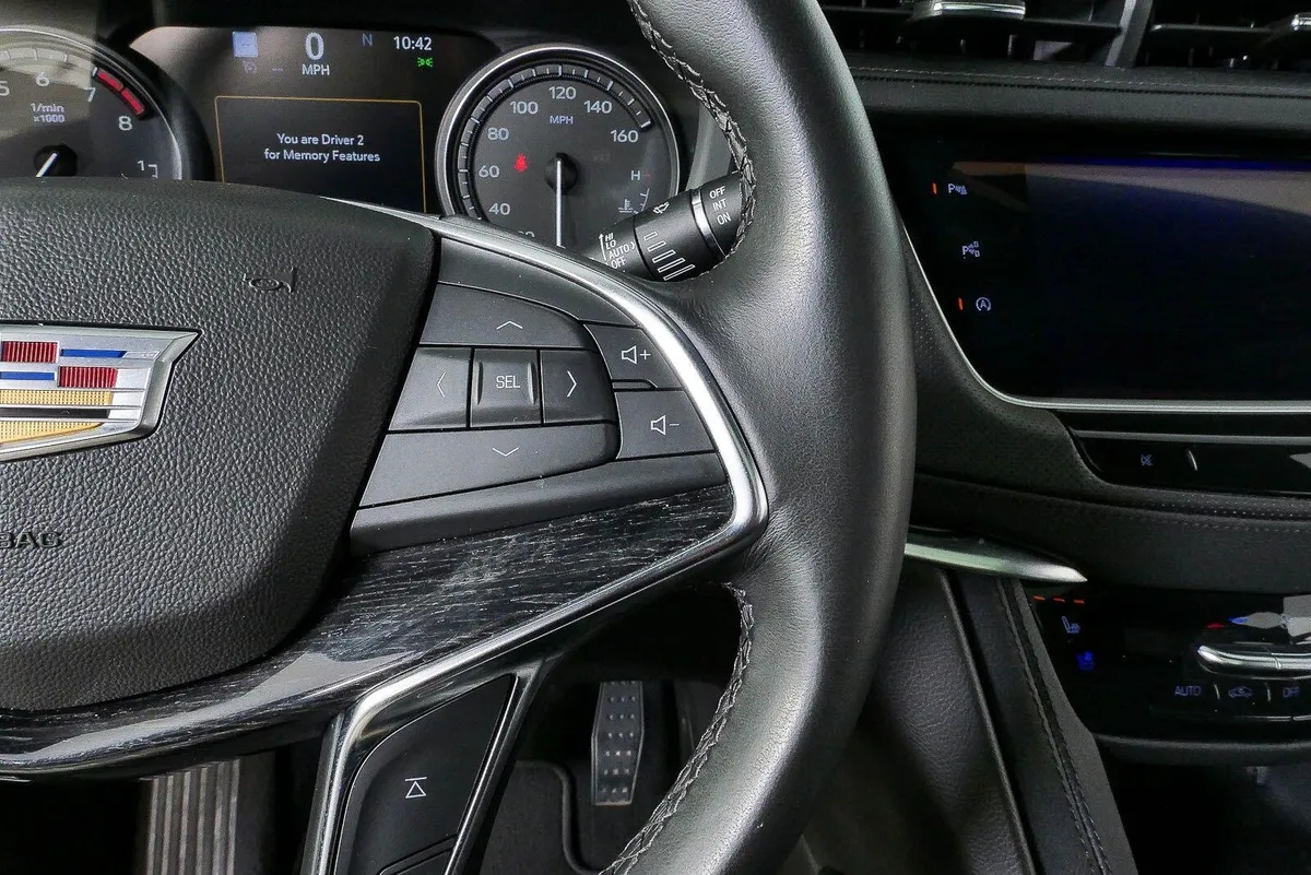 2023 Cadillac XT5 Premium Luxury thumbnail 10