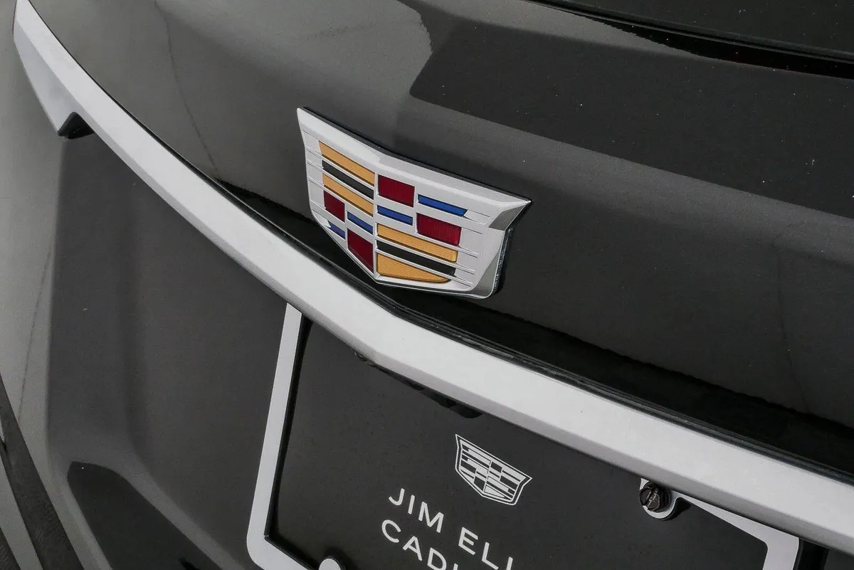 2023 Cadillac XT5 Premium Luxury thumbnail 37