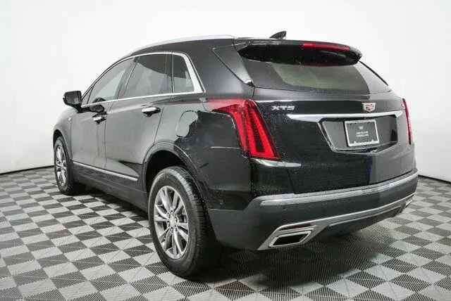 2023 Cadillac XT5 Premium Luxury thumbnail 2