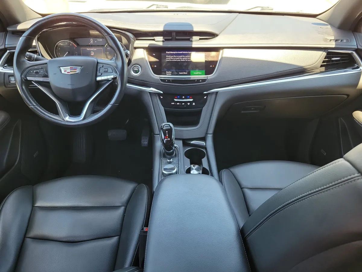 2023 Cadillac XT6 FWD Luxury thumbnail 12