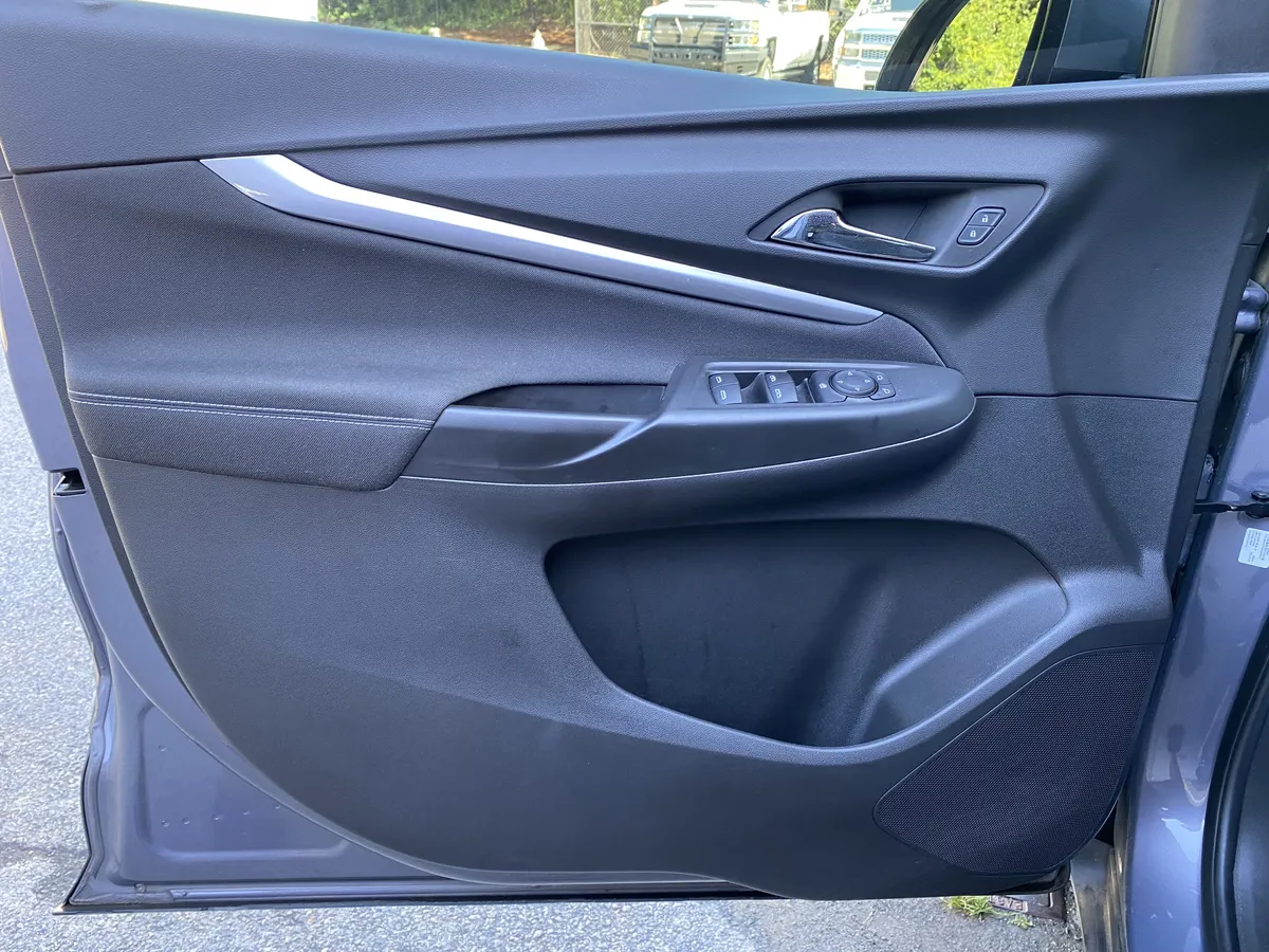 2023 Chevrolet Bolt EUV LT thumbnail 14