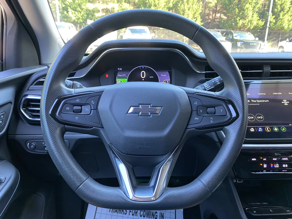2023 Chevrolet Bolt EUV LT thumbnail 17