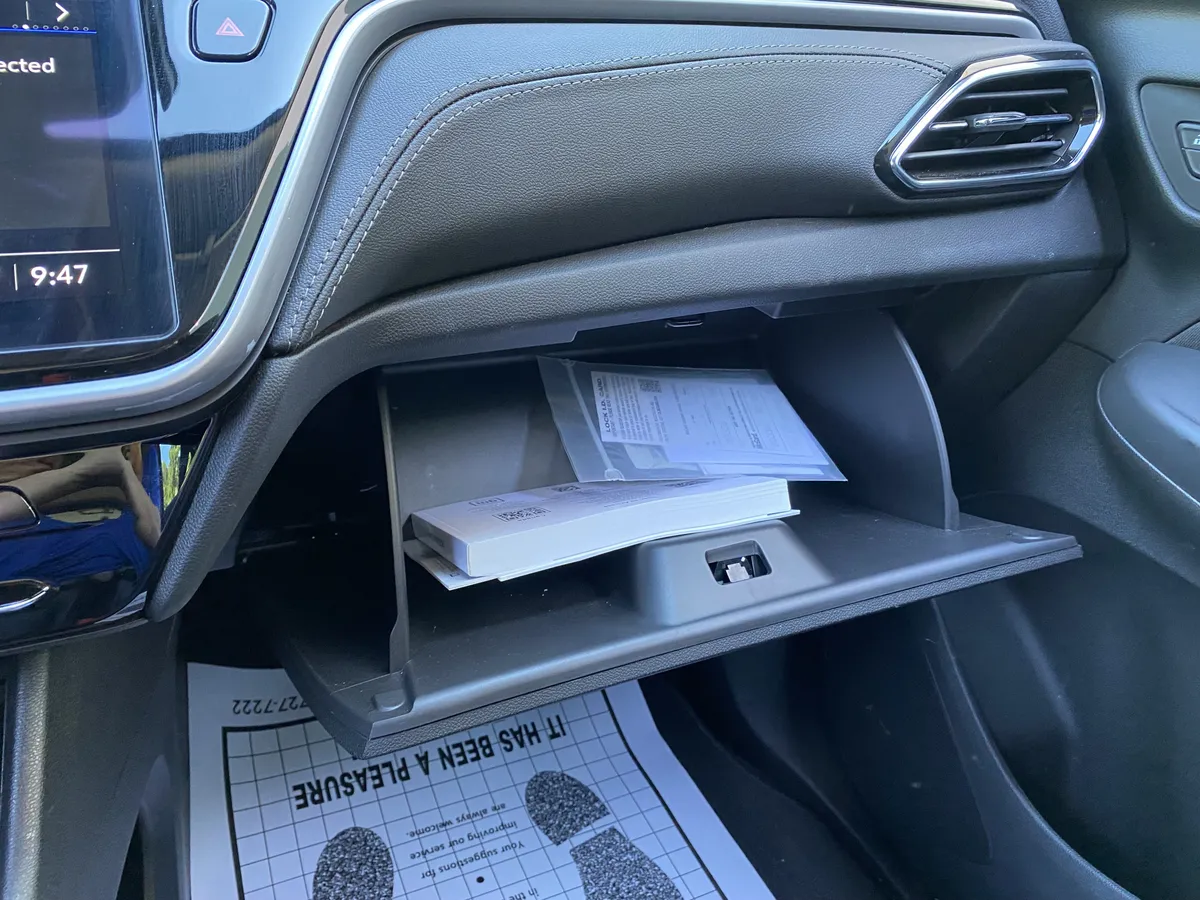 2023 Chevrolet Bolt EUV LT thumbnail 29