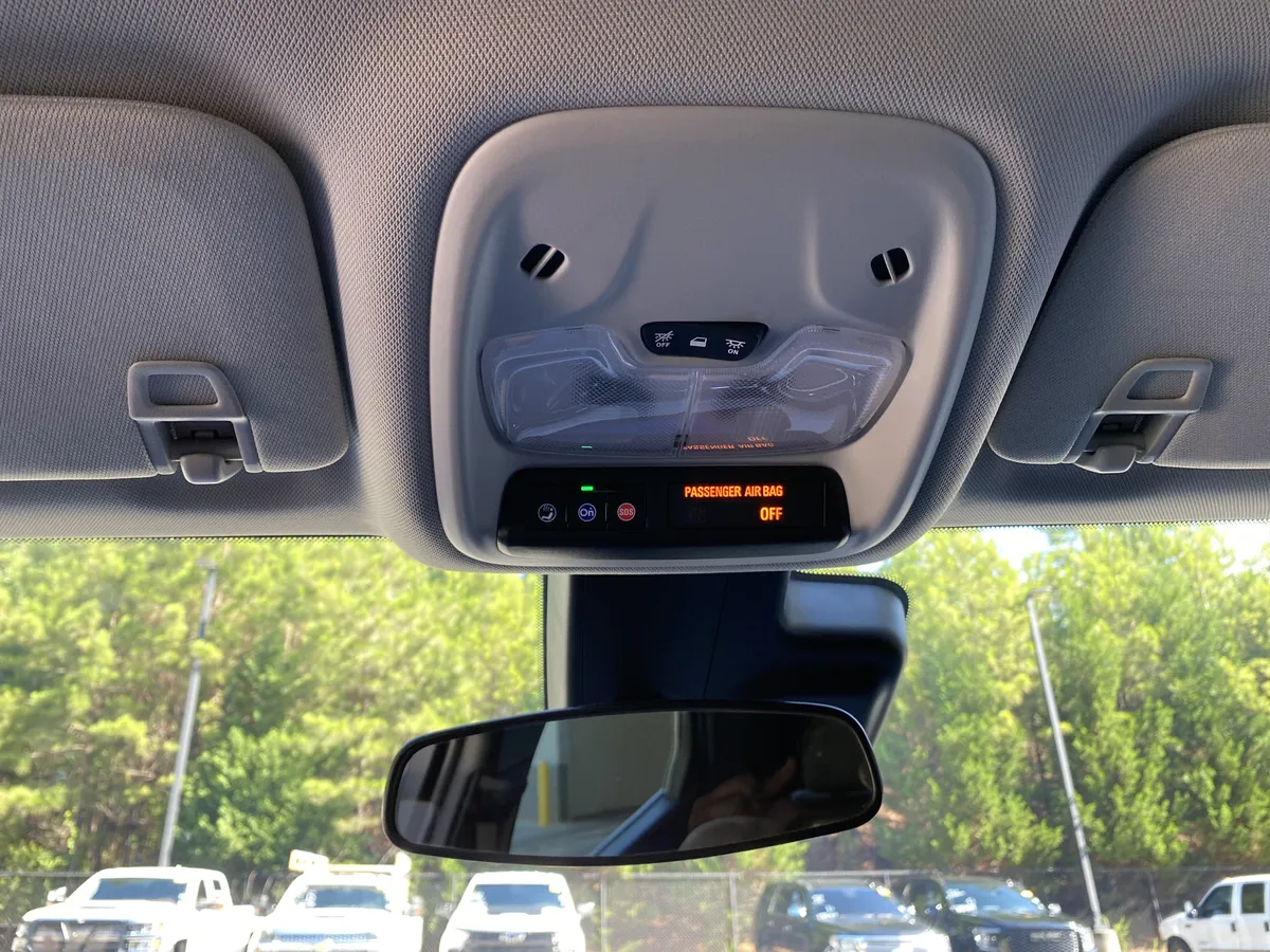 2023 Chevrolet Bolt EUV LT thumbnail 30