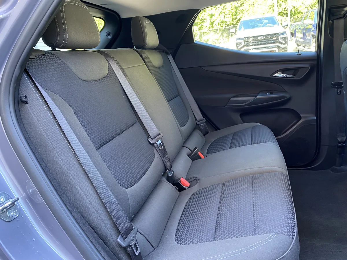 2023 Chevrolet Bolt EUV LT thumbnail 33