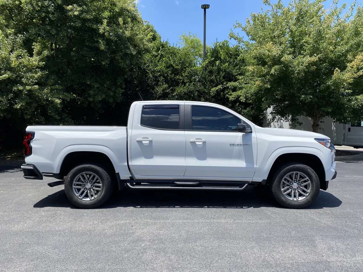 2023 Chevrolet Colorado 2WD LT thumbnail 9