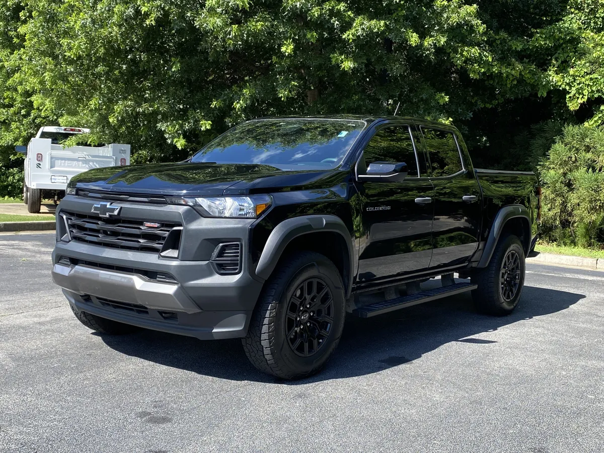 2023 Chevrolet Colorado 4WD Trail Boss thumbnail 4