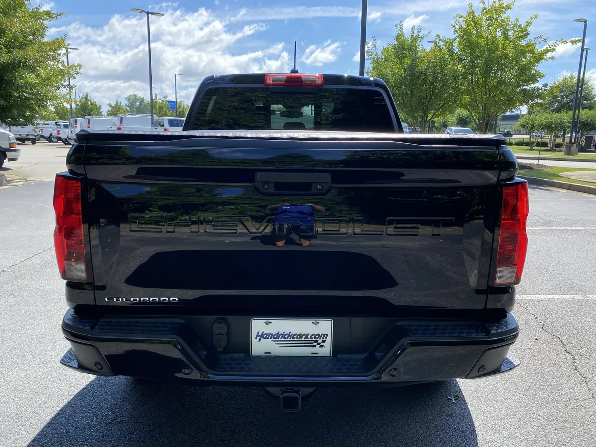 2023 Chevrolet Colorado 4WD Trail Boss thumbnail 7