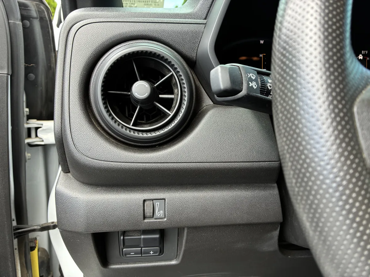 2023 Chevrolet Colorado Trail Boss thumbnail 24