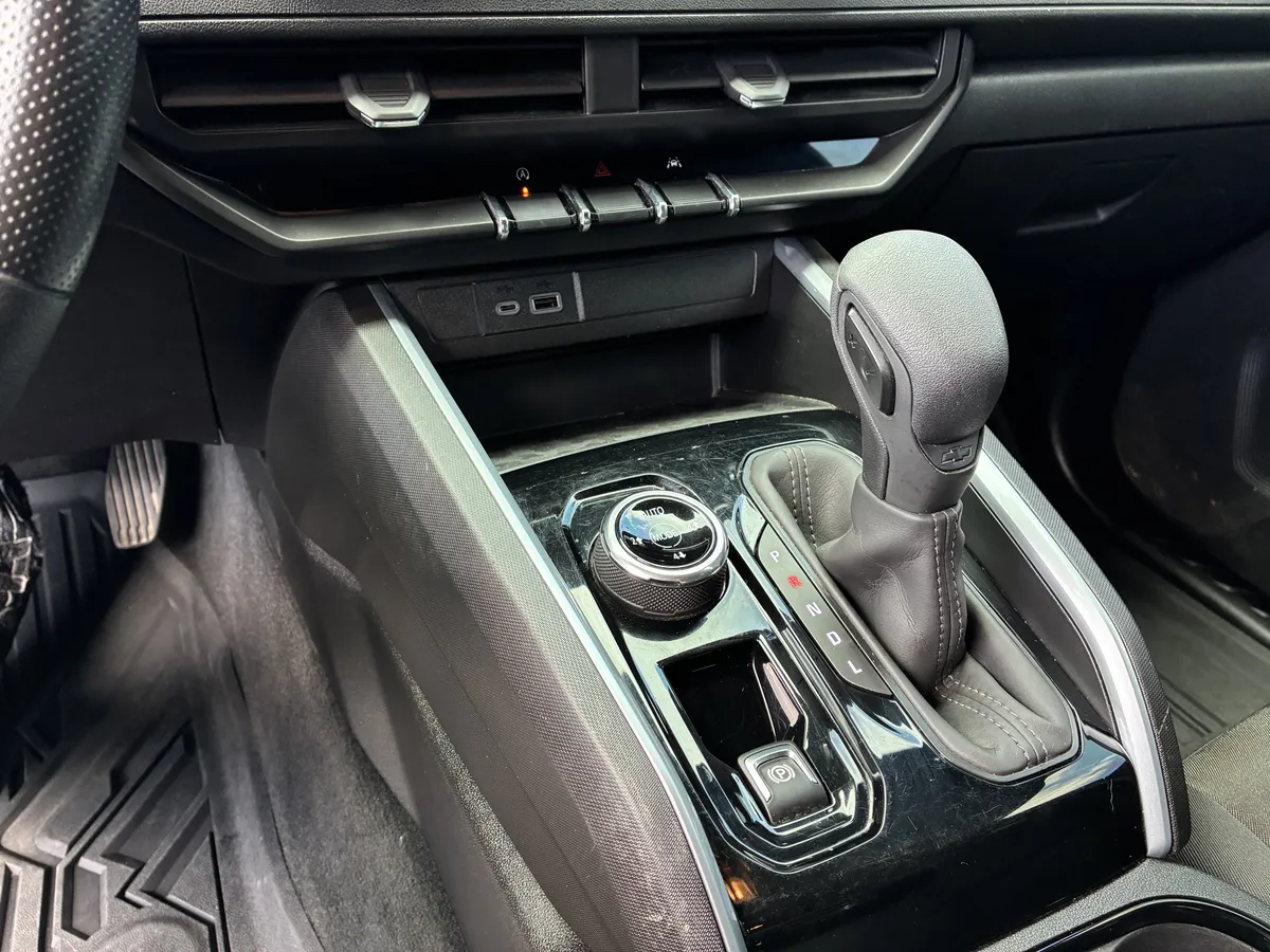 2023 Chevrolet Colorado Trail Boss thumbnail 32