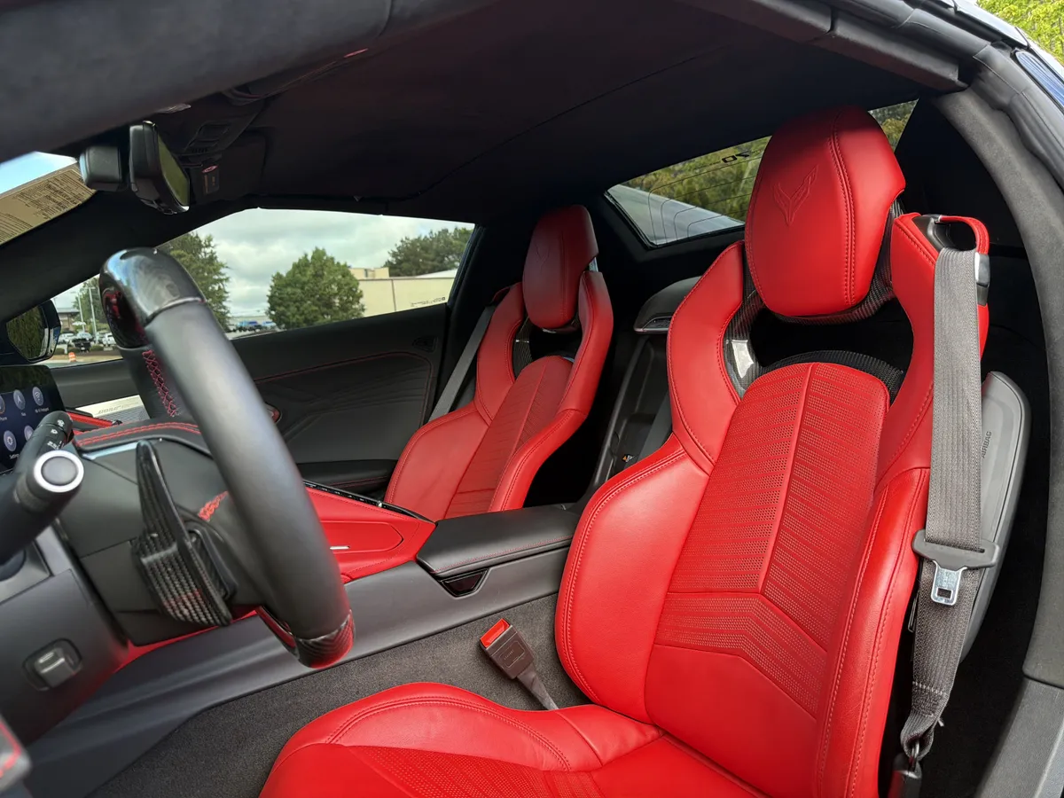 2023 Chevrolet Corvette 3LZ thumbnail 6