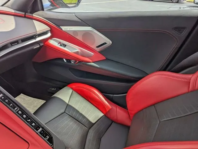 2023 Chevrolet Corvette Stingray thumbnail 15