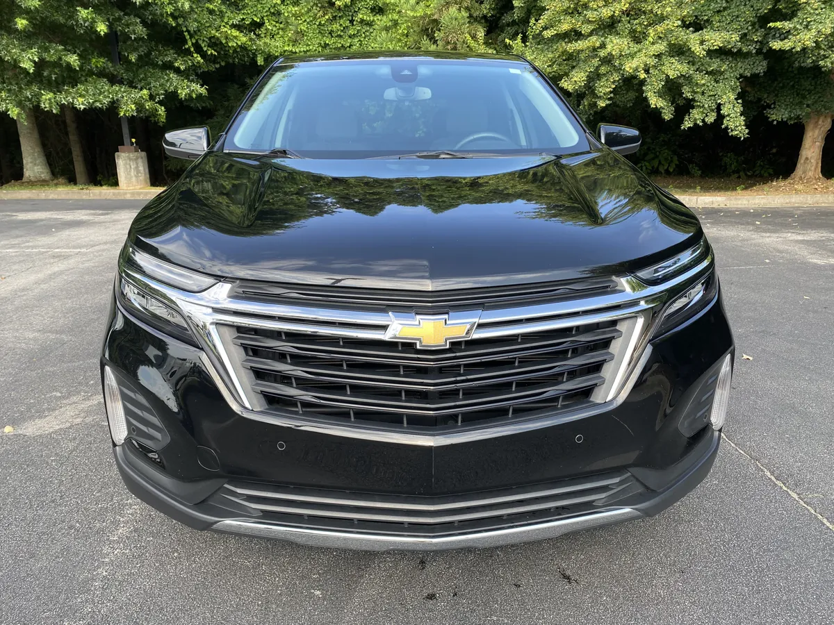 2023 Chevrolet Equinox LT thumbnail 2