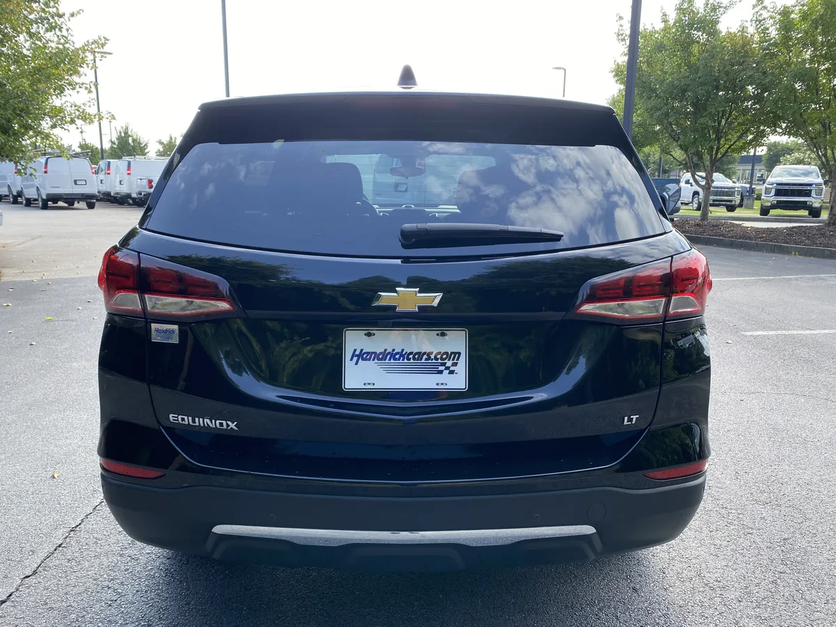 2023 Chevrolet Equinox LT thumbnail 7