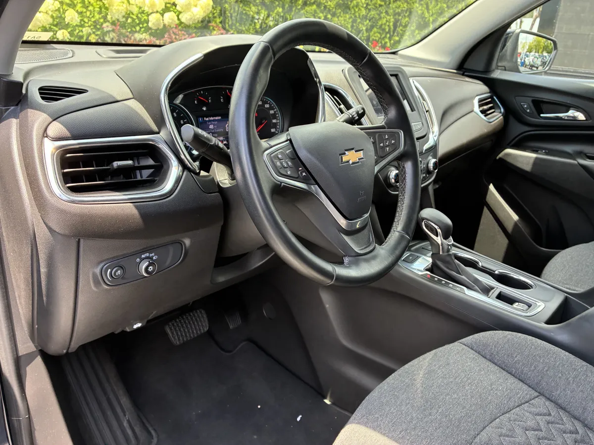 2023 Chevrolet Equinox LT thumbnail 22