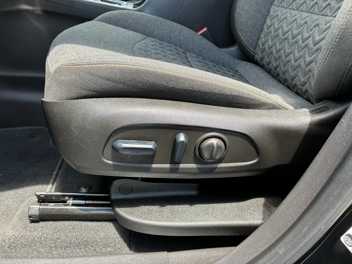 2023 Chevrolet Equinox LT thumbnail 25