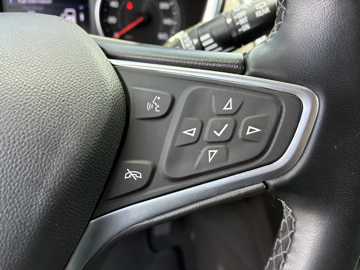 2023 Chevrolet Equinox LT thumbnail 28