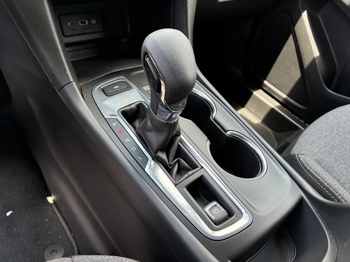 2023 Chevrolet Equinox LT thumbnail 33