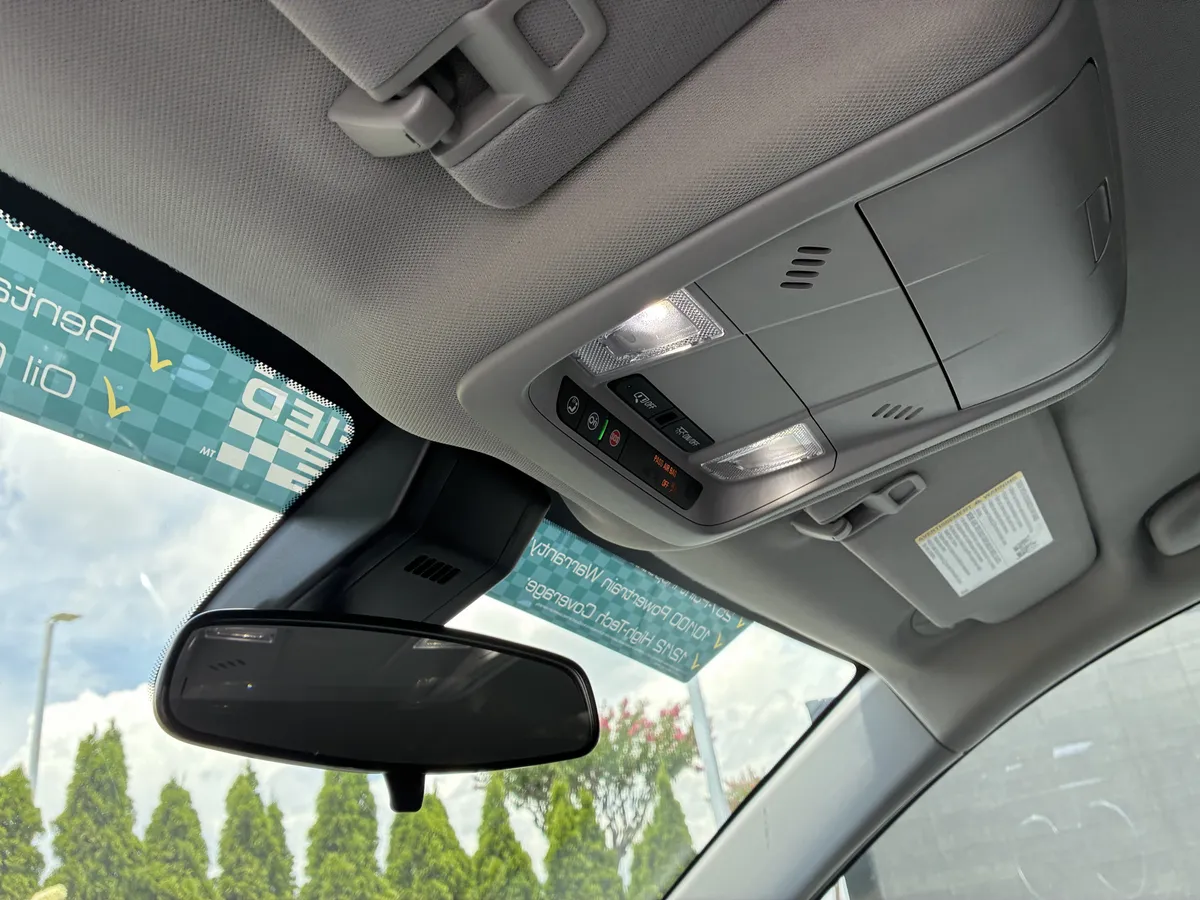 2023 Chevrolet Equinox LT thumbnail 36