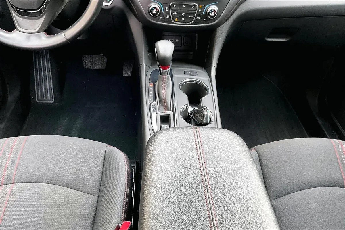 2023 Chevrolet Equinox RS thumbnail 17