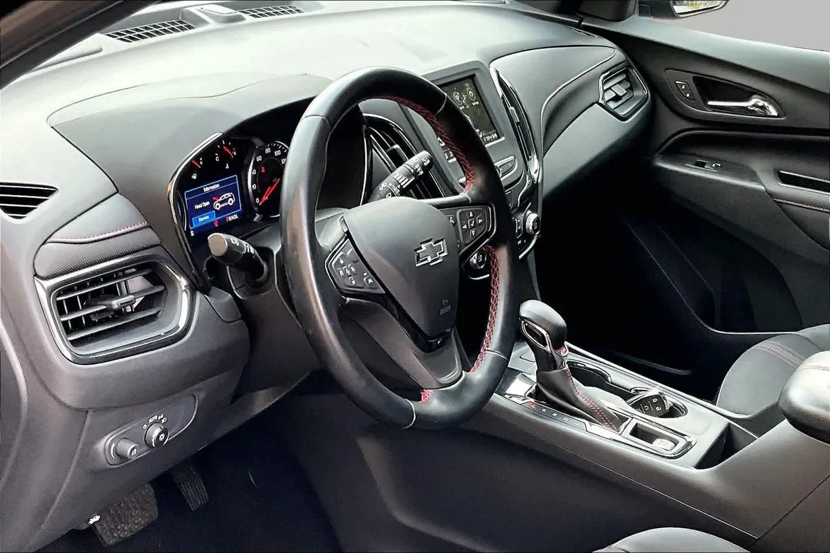 2023 Chevrolet Equinox RS thumbnail 18