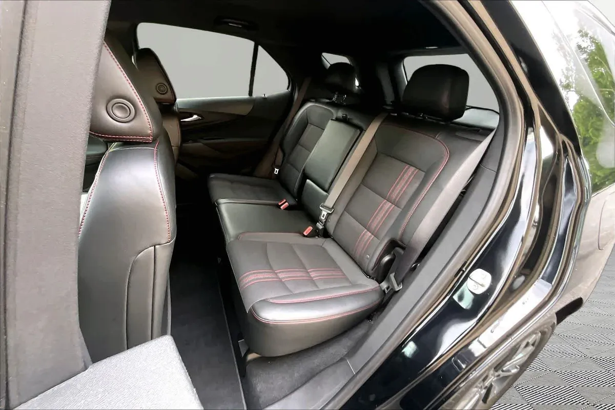2023 Chevrolet Equinox RS thumbnail 21