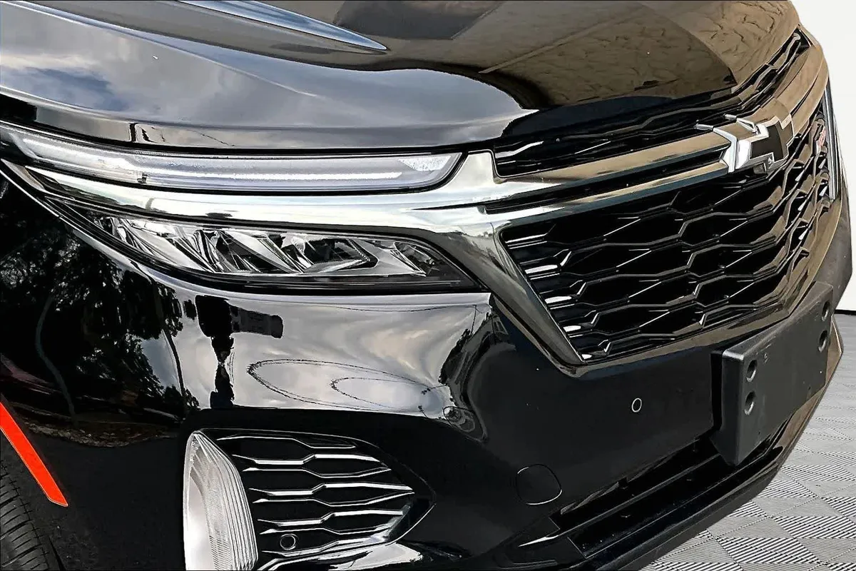2023 Chevrolet Equinox RS thumbnail 30