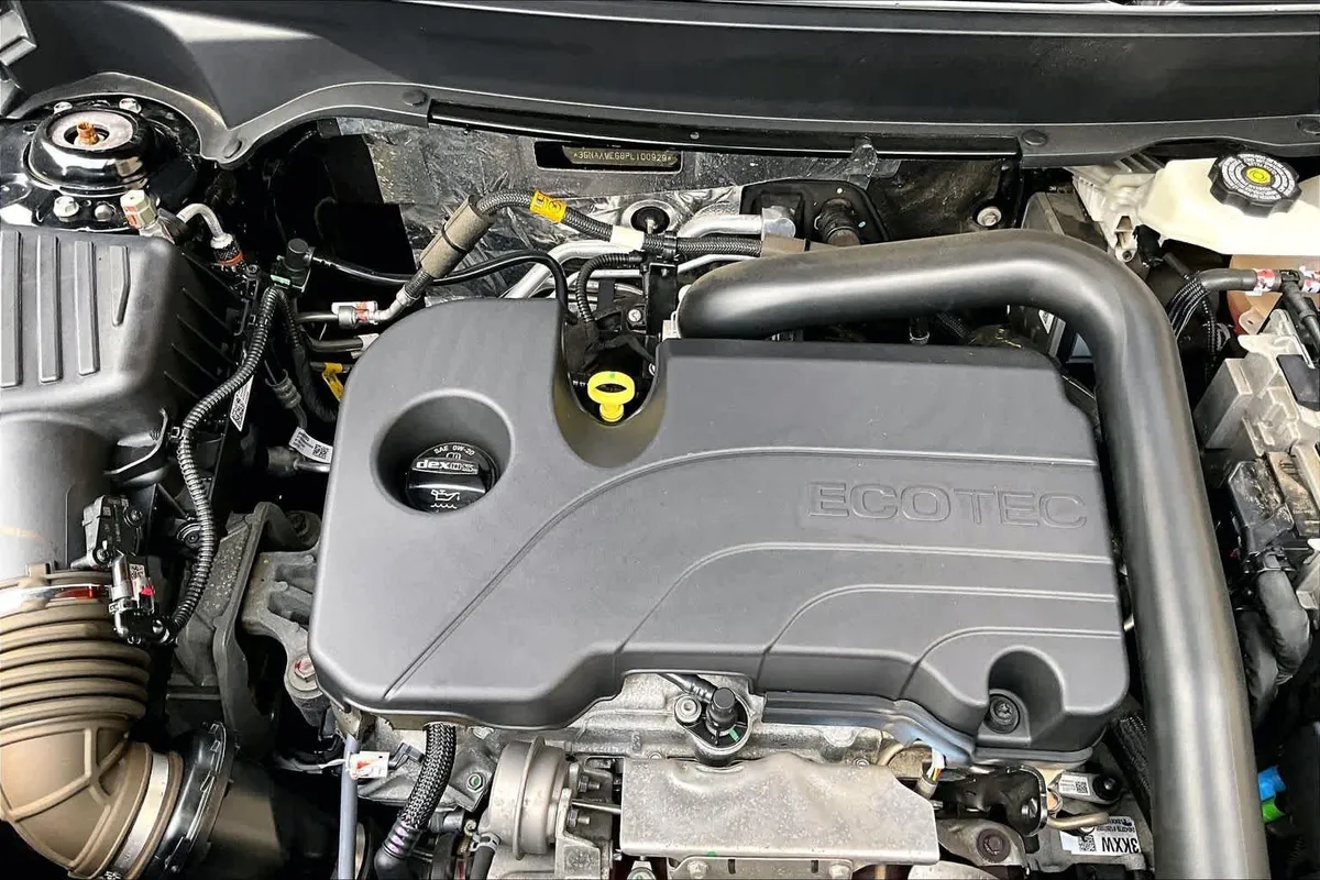 2023 Chevrolet Equinox RS thumbnail 33