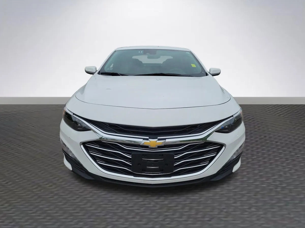 2023 Chevrolet Malibu 1LT thumbnail 2