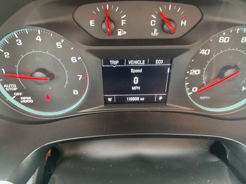 2023 Chevrolet Malibu LS thumbnail 12