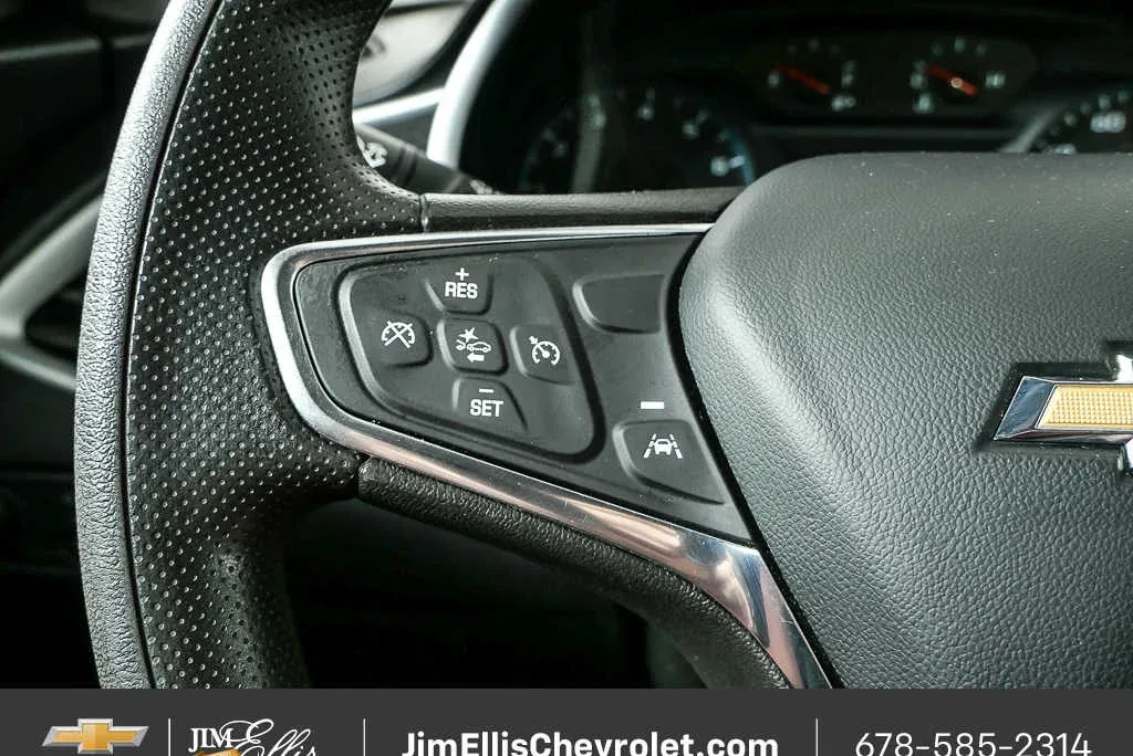 2023 Chevrolet Malibu LT thumbnail 10