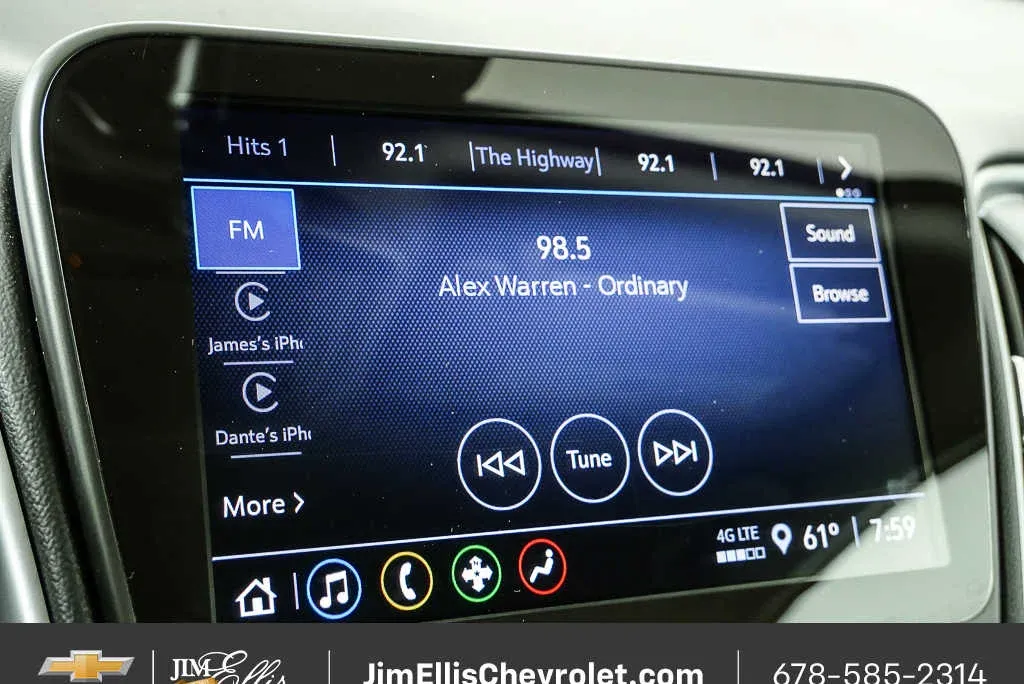 2023 Chevrolet Malibu LT thumbnail 13