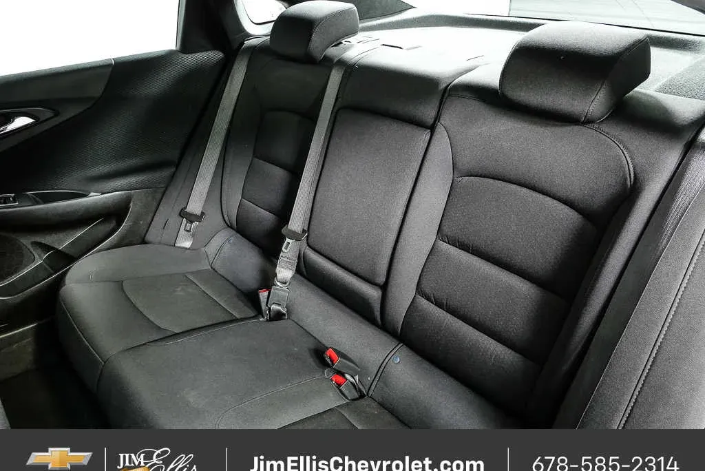 2023 Chevrolet Malibu LT thumbnail 17