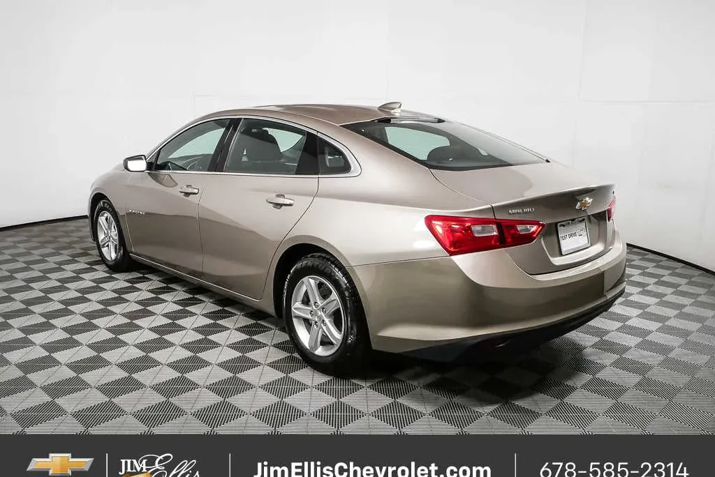 2023 Chevrolet Malibu LT thumbnail 27